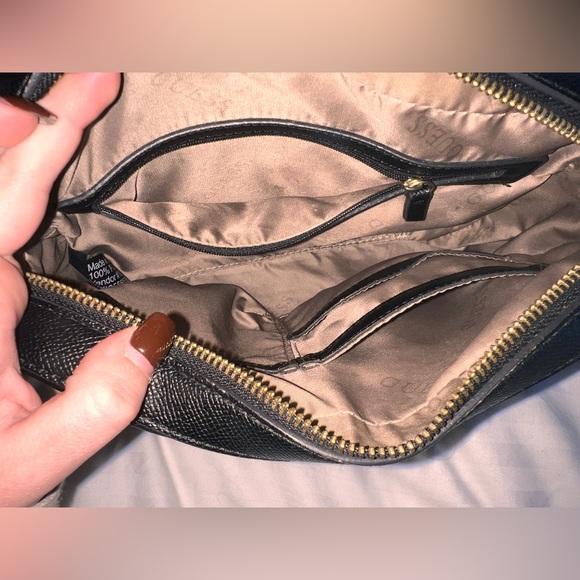 Guess Purse - Picture 3 of 3